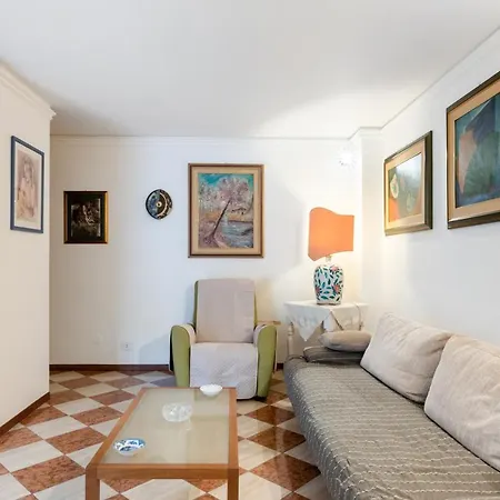 Via Etnea Cozy With Balcony * Catania